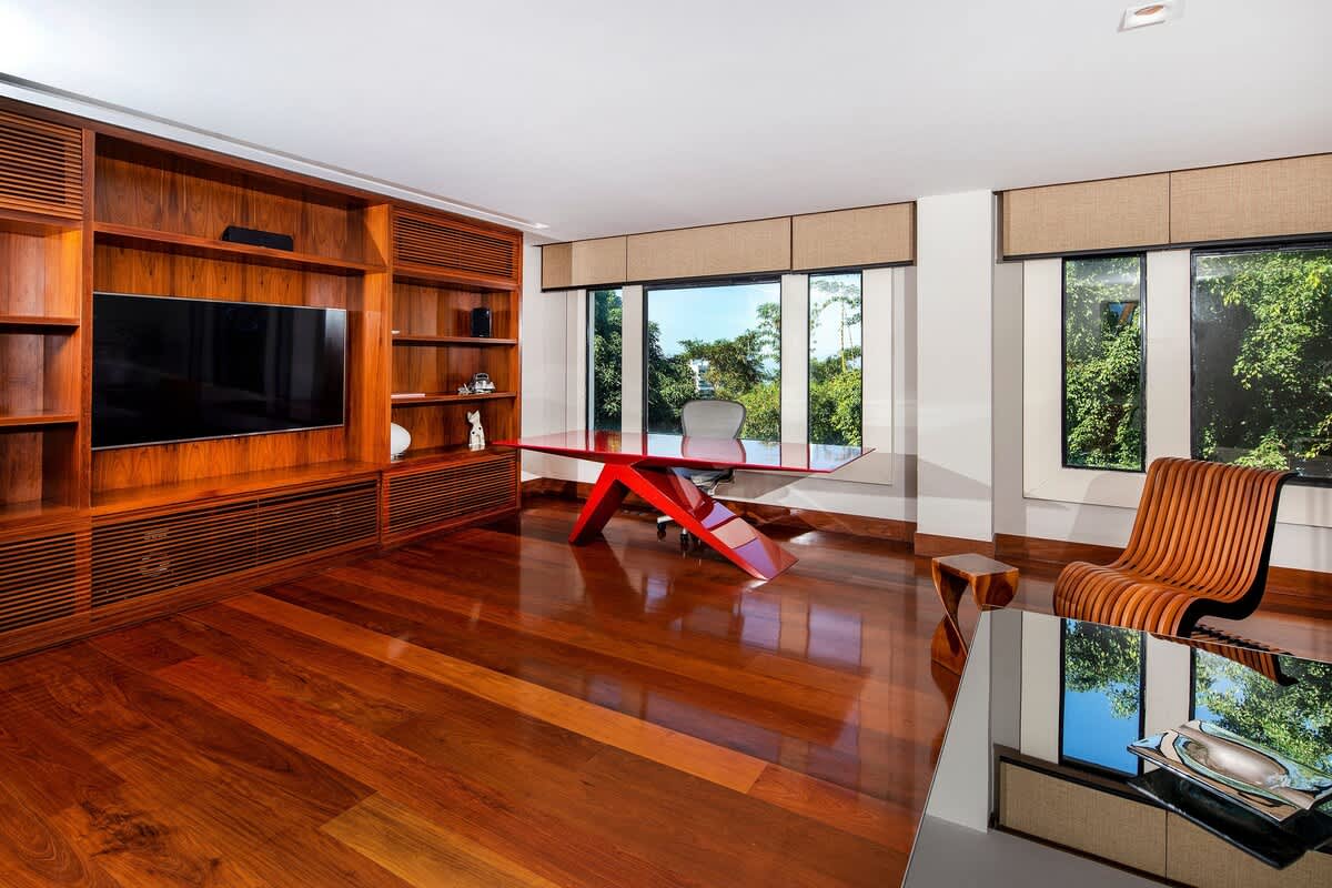 São Conrado villa — frame 37